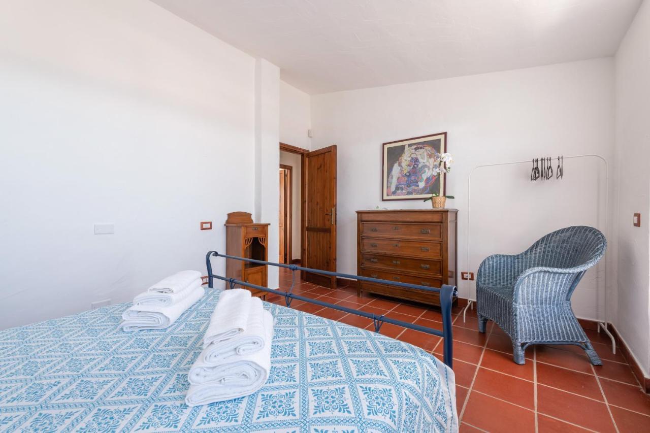 Damiano Holiday House Porto Columbu - Perd'E Sali Eksteriør bilde